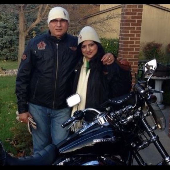 Meet your Posher, Jojan - Picture 1 of 1